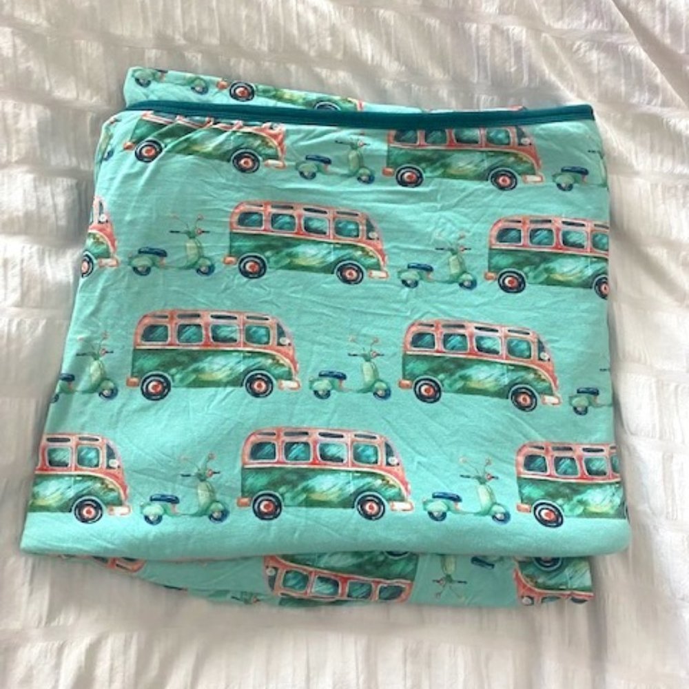 Bums & Roses (formerly Little Bum Bums) That's How We Roll Blanket